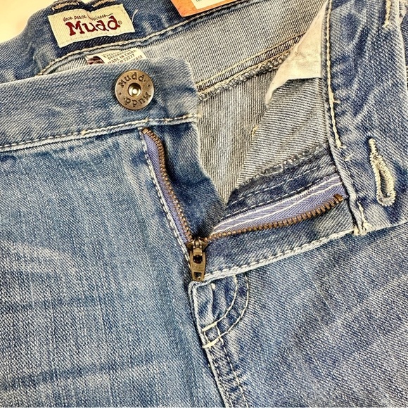 MUDD Women's Blue Distressed Low Rise Cropped Jeans, Size 15 - Picture 13 of 15